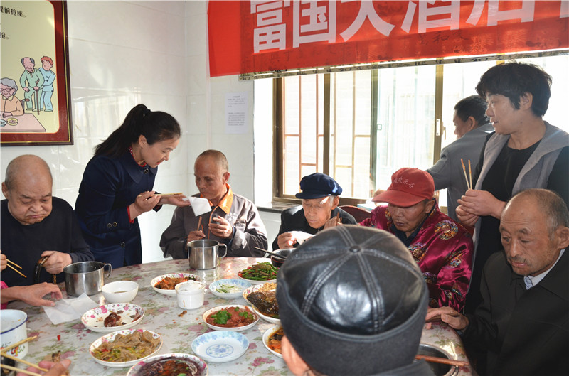 敦煌市福利院 九九重阳节、浓浓敬老情