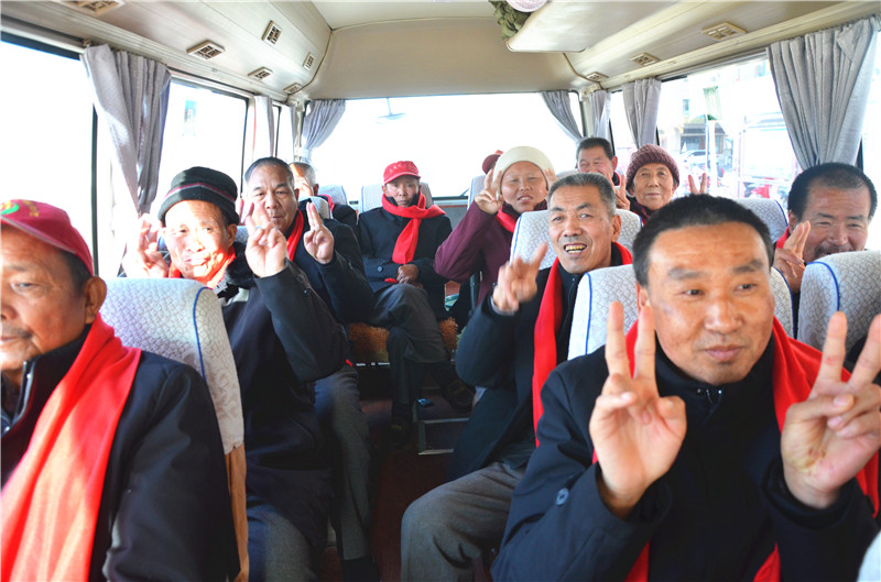 敦煌福利院 市社会福利院组织老人参观城市规划馆