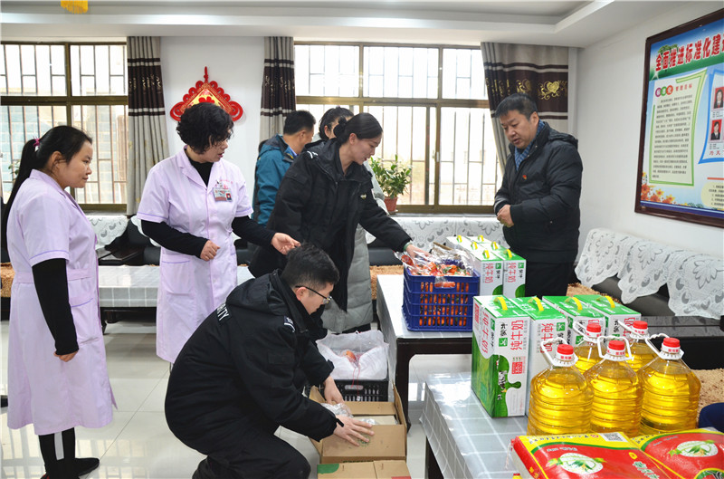 敦煌福利院 敦煌飞机场 与爱同行传真情 数九寒天暖孤残