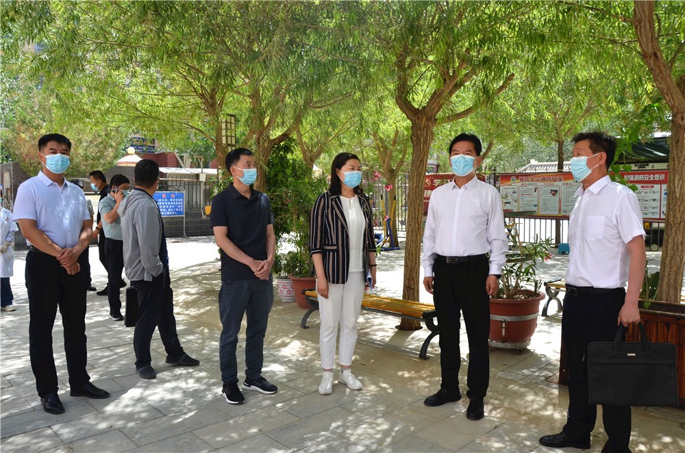 敦煌市委副书记、市长朱建军调研福利院工作 敦煌市委副书记、市长朱建军调研福利院工作
